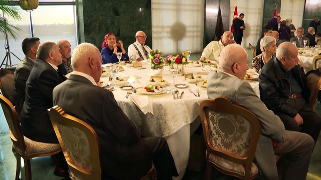 Emine Erdoğan, huzurevi sakinleriyle iftarda buluştu