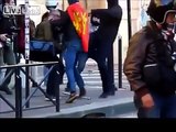 Fotógrafos son atacados durante las protestas anti gay en Paris Francia