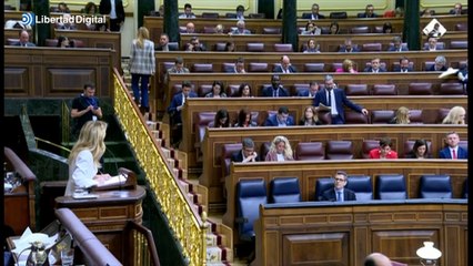 Álvarez de Toledo, a Bolaños: "Pretenden sustituir el gran pacto constitucional por un proyecto sectario de rencor"