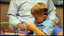 Niño sordo escucha por primera vez la voz de su padre