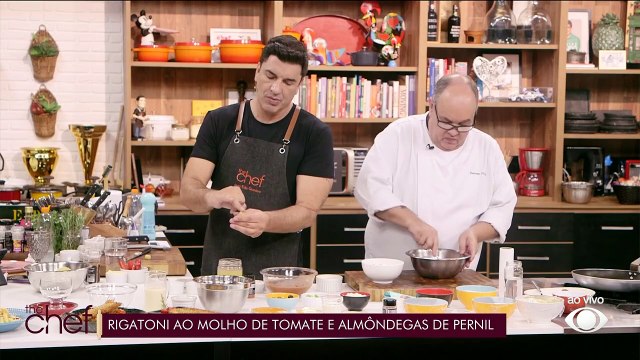 Rigatoni ao molho de tomate e almôndegas de pernil | Band Receitas