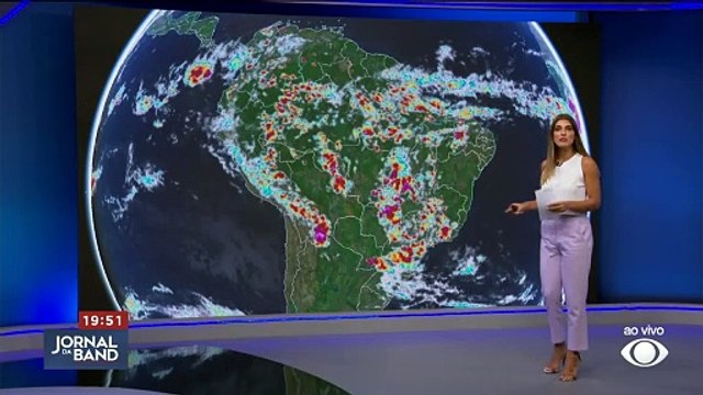 Previsão do tempo: frente fria espalha tempestades no sul