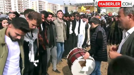 Cizre'de Nevruz kutlaması sonrası izinsiz gösteride çok sayıda kişi gözaltına alındı