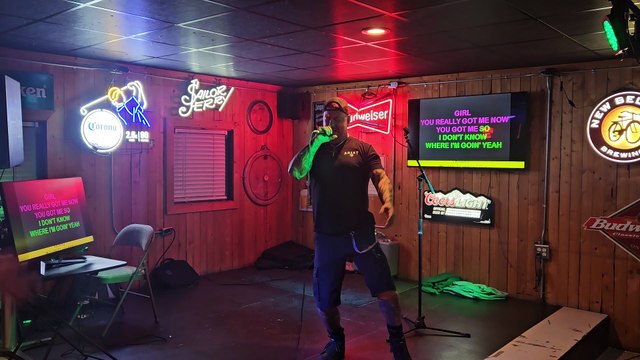 VAN HALEN - YOU REALLY GOT ME (PERFORMED AT SCOREZ BAR)