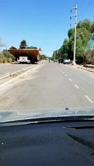 El Convoy con equipos mineros avanza muy lentamente en travesías urbanas