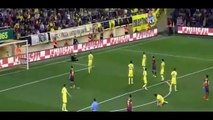 Barcelona vs Villareal  Dani Alves come un platáno que lanzaron desde la tribuna