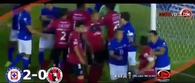 Cruz Azul vs Xolos Tijuana 20 Imágenes de CONATO DE BRONCA