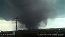 Tornados gemelos destruyen pueblo en Nebraska