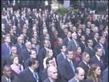 Hija de Peña Nieto se Ríe durante Himno Nacional