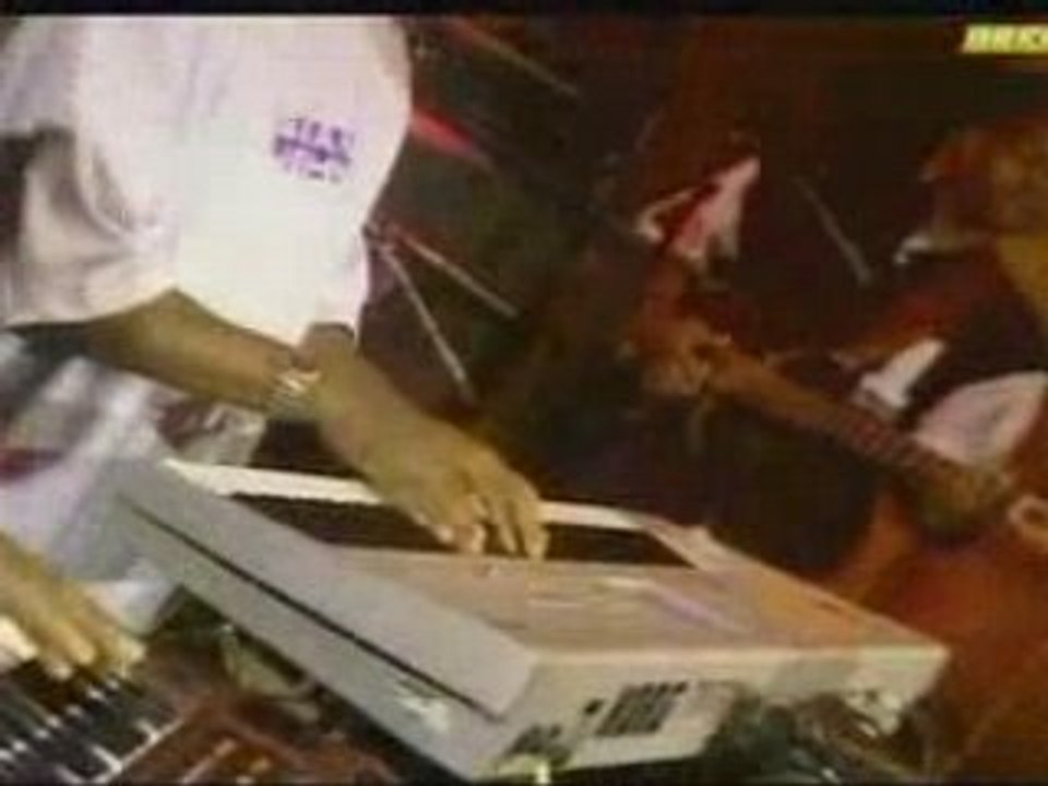 Aaliyah -  More Than A Woman (Live)