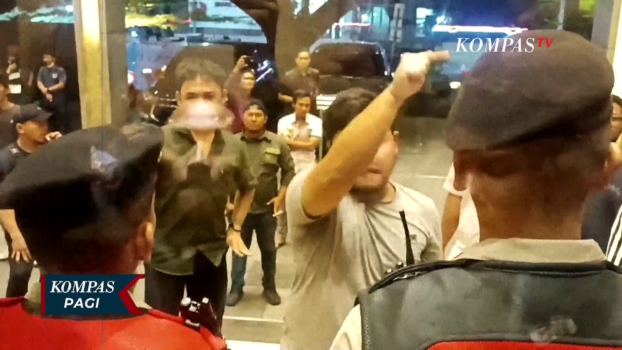 Mengamuk hingga Adu Jotos, Rekapitulasi Suara Pemilu 2024 di Sejumlah Daerah Berakhir Ricuh!