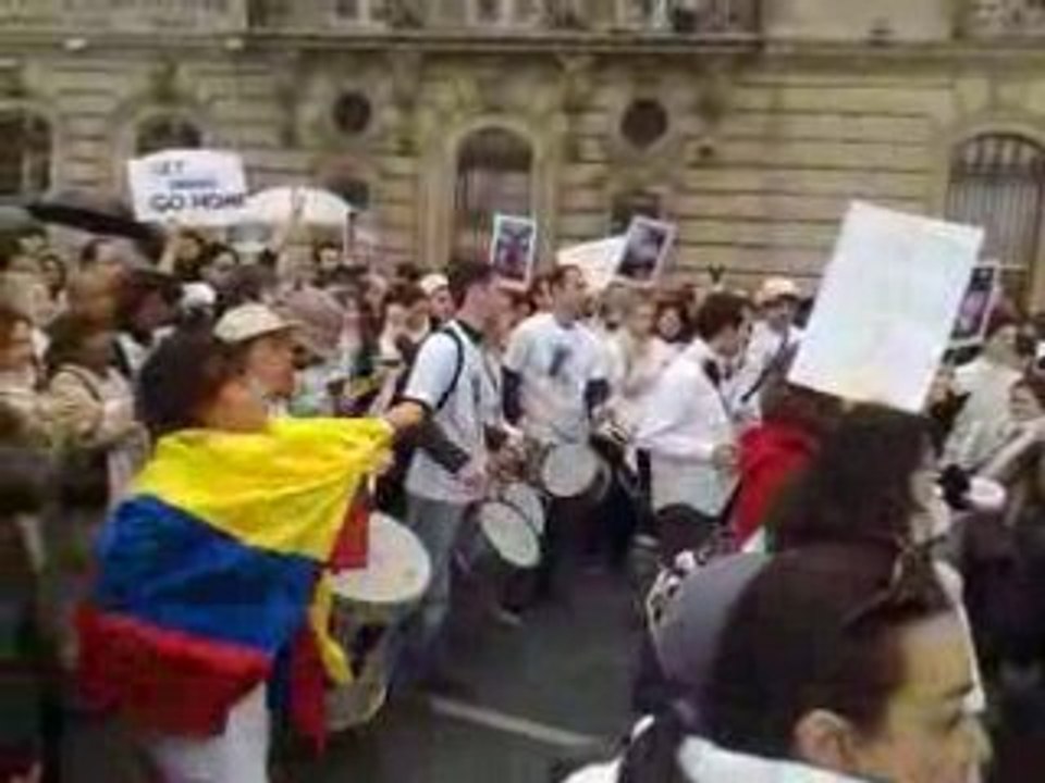 Batucada & marche blanche pour Ingrid Betancourt : partie 3