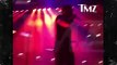 Adam Levine golpea a fan con el micrófono durante concierto en vivo