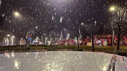 Bolu’da mart ayında lapa lapa kar yağdı