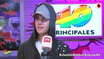 Justin Bieber se enoja y deja entrevista en vivo #40PrincipalesEspaña