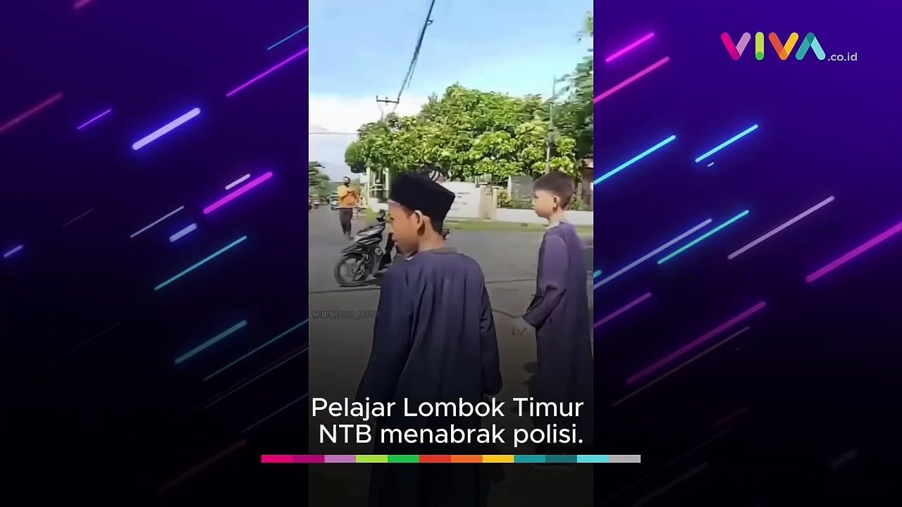 DETIK-DETIK Siswa Brutal Tabrak Polisi hingga Terpental
