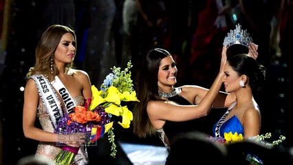 Скачать видео: Steve Harvey Show: Steve Harvey habla sobre el concurso de Miss Universo