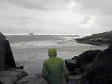 #VIRAL -  Pareja de ancianos fueron arrastrados por el mar en una playa de Francia