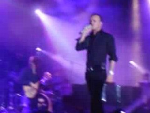 GIGI D'ALESSIO A BARI IL 26 MARZO 2008