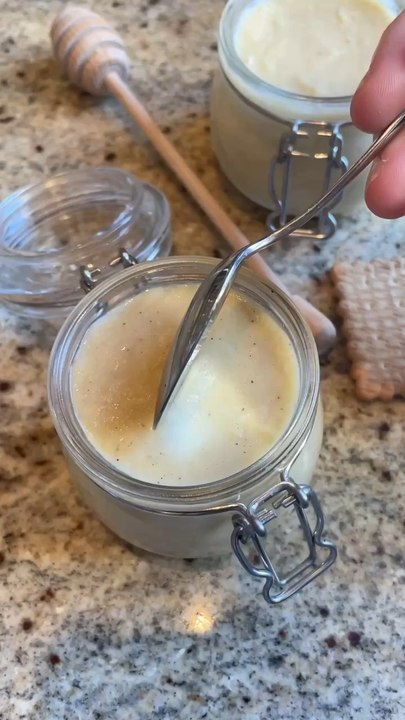 Crèmes dessert au miel et à la vanille (recette facile)