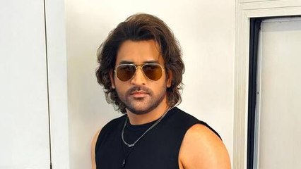 आलिम हकीम ने शेयर किया एम एस धोनी के नए लुक का वीडियो