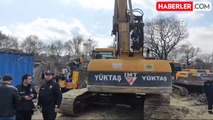 Çerkezköy'de Hızlı Tren Şantiyesinde Toprak Kayması: 2 İşçi Kurtarılma Çalışmaları Başlatıldı