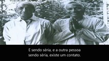 Um encontro entre duas pessoas sérias