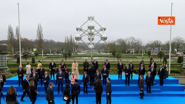 Tajani al vertice sull'energia nucleare a Bruxelles. Ecco la foto di gruppo dei leader