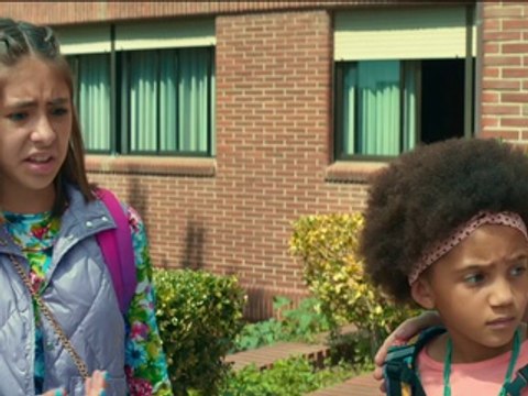 La familia Benetón - Trailer