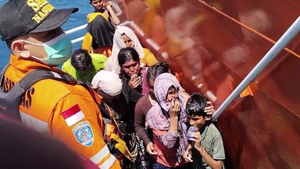 Dramatische Rettungsaktion vor der Küste Indonesiens
