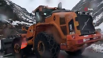 Böyle bir şey görülmedi! 10 ayrı bölgeye çığ düştü!