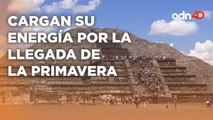 Visitan Teotihuacán con motivo de la llegada de la primavera para cargarse de energía