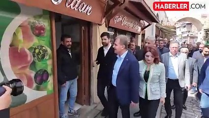 Mersin Büyükşehir Belediye Başkanı Vahap Seçer Tarsus'ta Esnaf ve Vatandaşlarla Buluştu