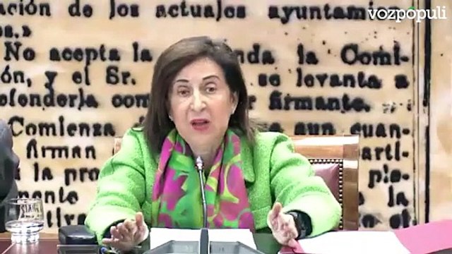 Margarita Robles descarta implantar la 'mili' obligatoria