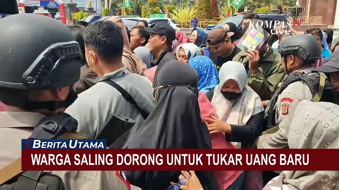 Antusiasme Warga Cirebon Serbu Tukar Uang Baru Keliling, Aksi Saling Dorong Tak Terelakan