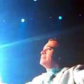 Marc Anthony llora en concierto durante homenaje a Juan Gabriel
