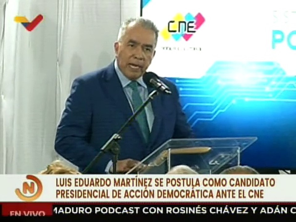 Dirigente político, Luis Eduardo Martínez, inscribió candidatura por el partido Acción Democrática