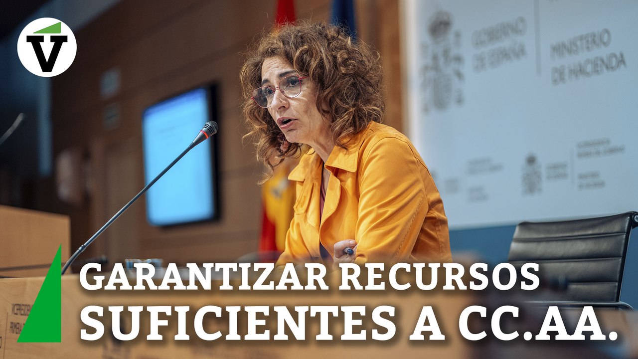 Montero asegura que el "modelo de financiación tiene que garantizar en todos los territorios la suficiencia de recursos"