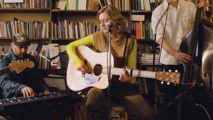 Ellen Krauss - Cherry On Top (Acoustic)