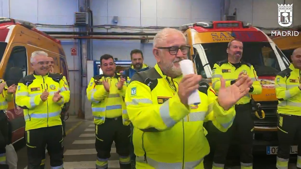 La merecida despedida a José Antonio tras jubilarse del Samur: "Hoy me despido después de 28 años en el servicio de urgencia"