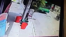 #CCTV - Mujer pierde la vida al ser atropellada por camión en Jalisco