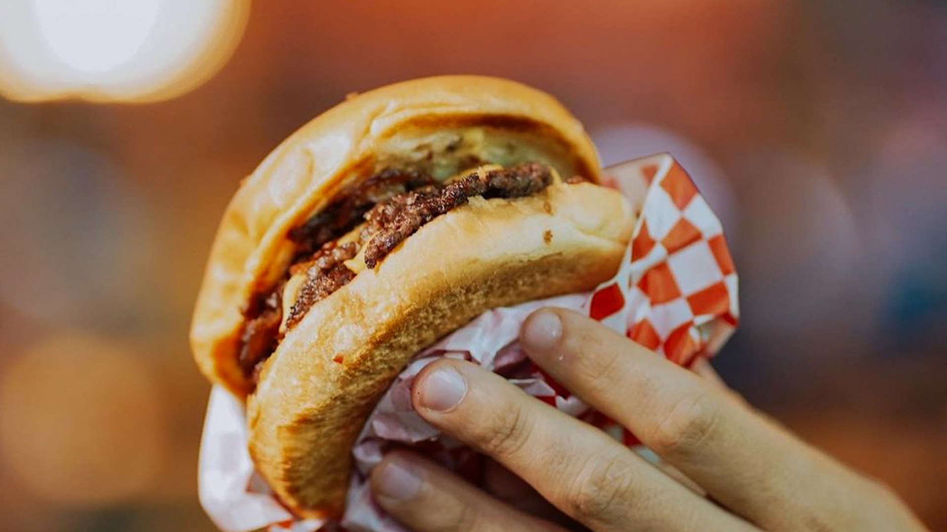 Barcelona corona a la "mejor hamburguesa de Europa" entre 22 candidatas