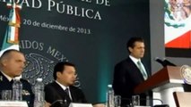 Hombre Agrede a EPN en Mensaje a medios Por gasolinazo