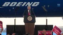 Donald Trump visita planta de Boeing en Carolina del Sur