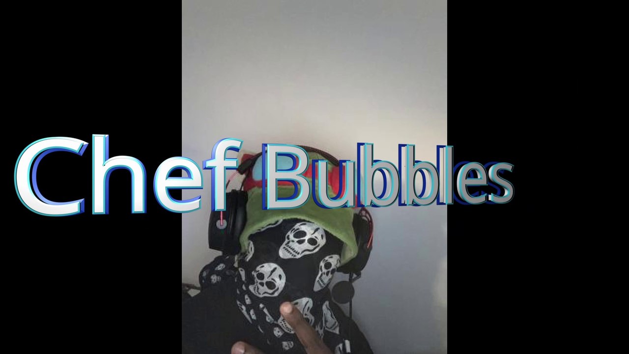 Chef Bubbles fait de la pizza
