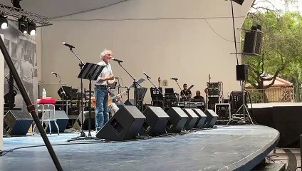 Biel Majoral, al Concert del Centenari de Vicent Andrés Estellés