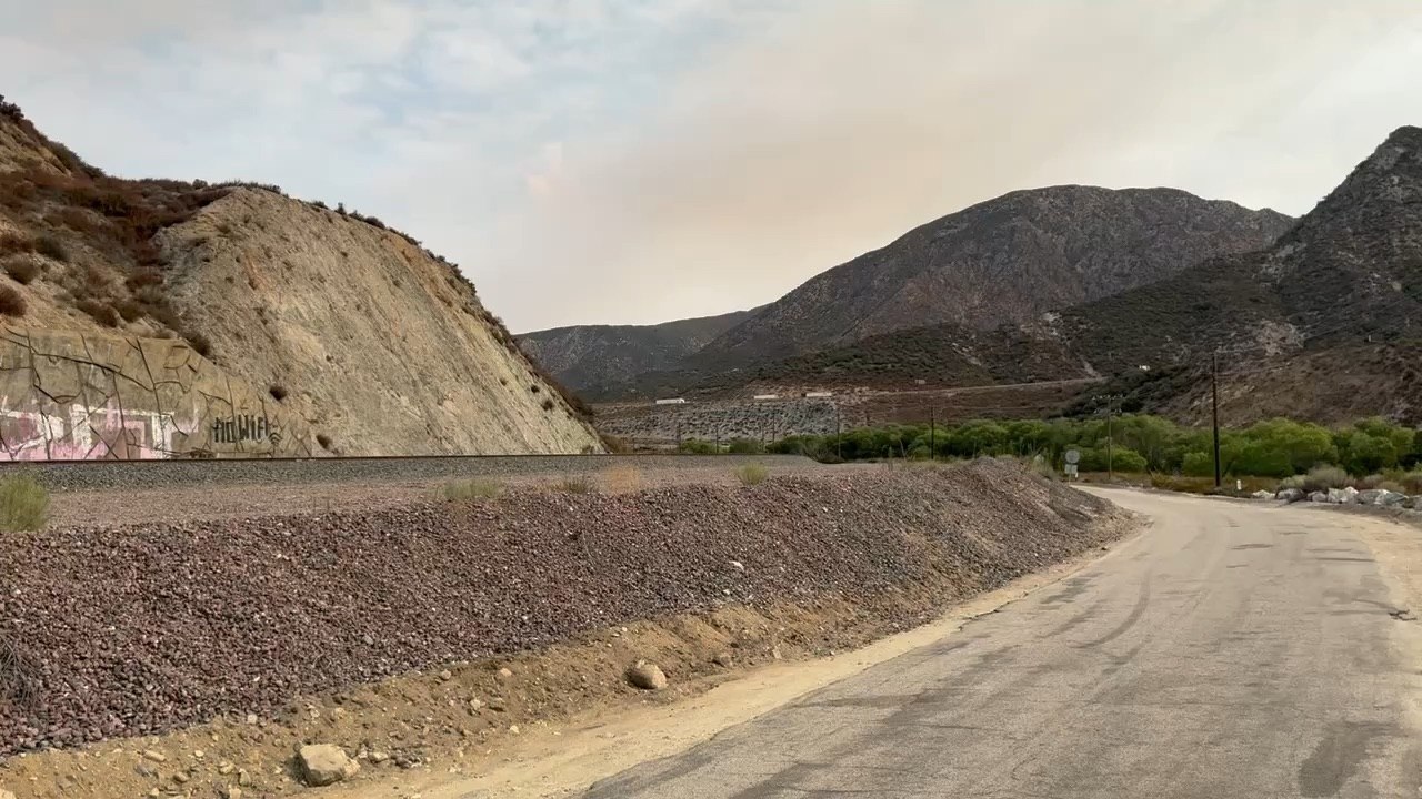 BNSF 7252 Leads Westbound Stack Train Passing Through Blue Cut CA