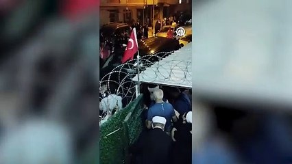 Cübbeli Ahmet İstanbul'da saldırıya uğradı