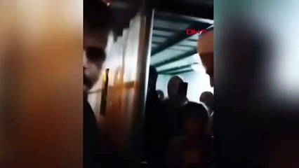 Download Video: Cübbeli Ahmet Hoca'ya sohbet çıkışı saldırı