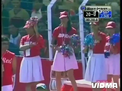 CHRIS GAYLE & WAVELL HINDS 132 RUNS PARTNERSHIP VS WEST INDIES @ BARODA IN 2002.